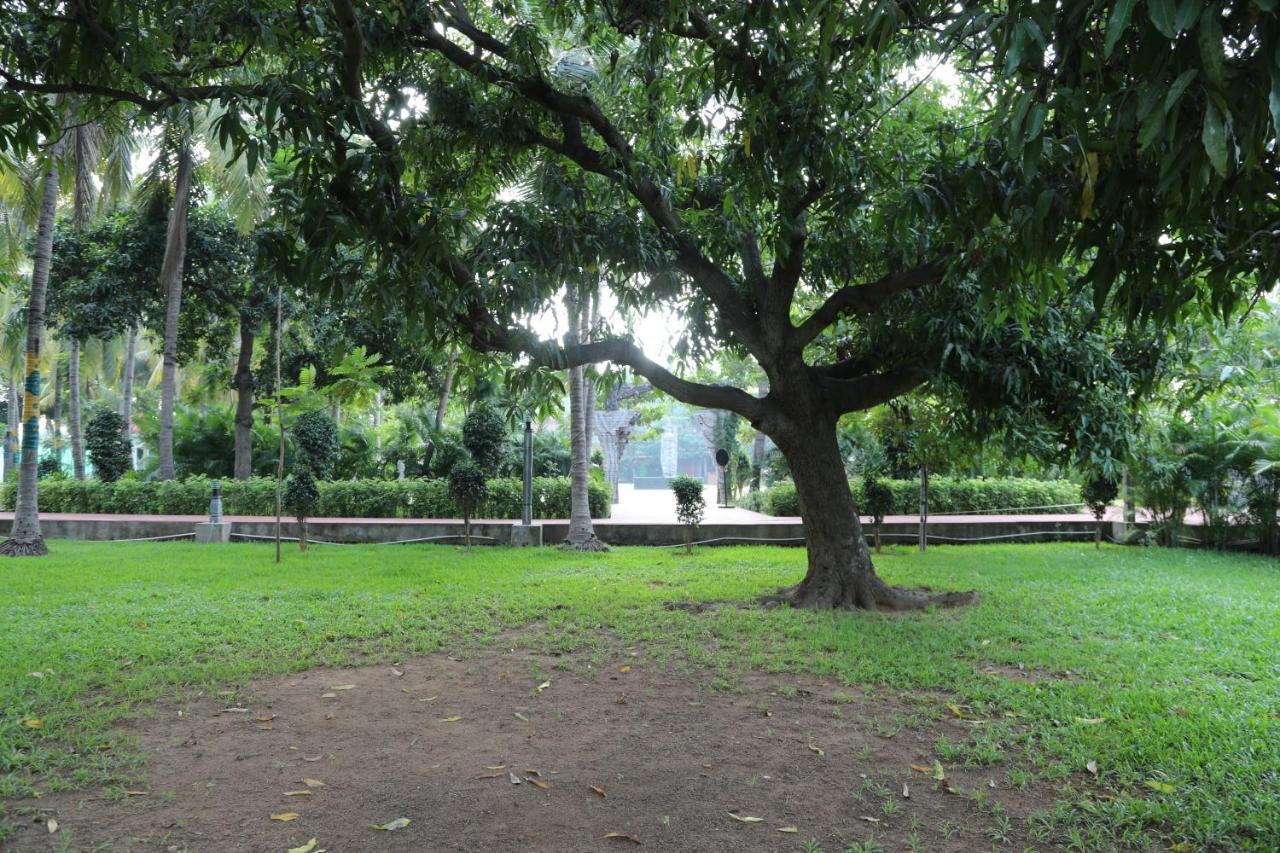 Celebrity Resort Chennai Tambaram Экстерьер фото