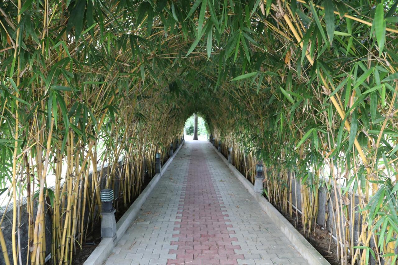 Celebrity Resort Chennai Tambaram Экстерьер фото