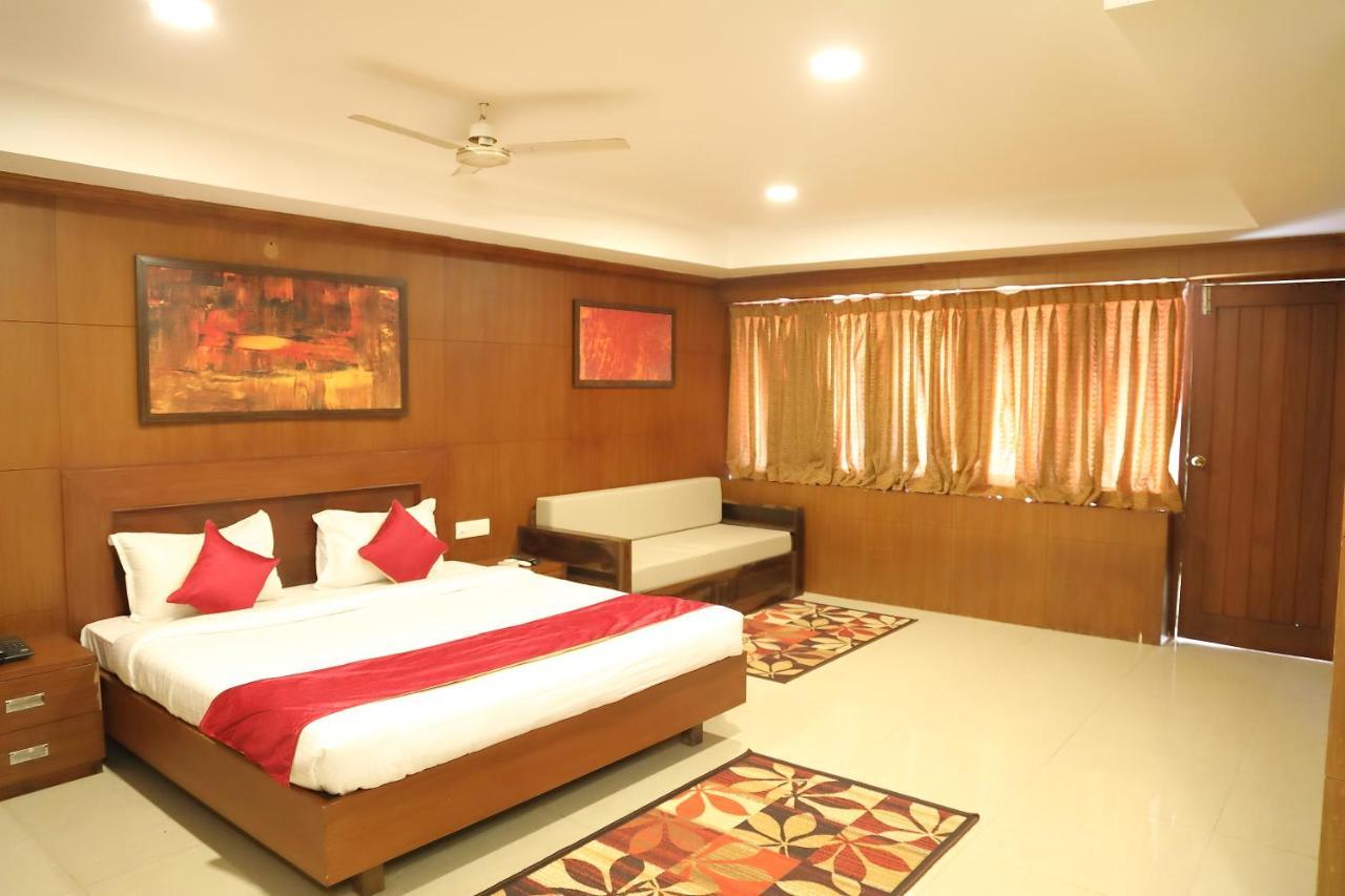 Celebrity Resort Chennai Tambaram Экстерьер фото